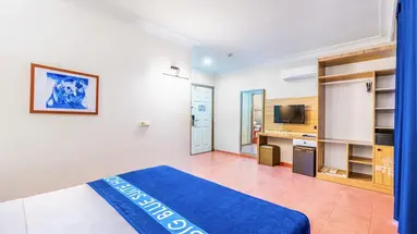 Club Big Blue Suite