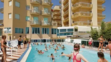 Club Bikini & Tropicana