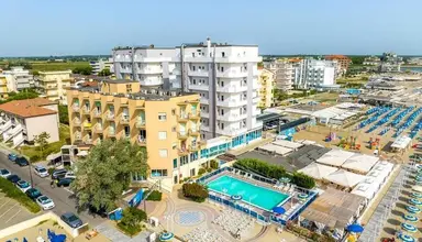 Club Bikini & Tropicana