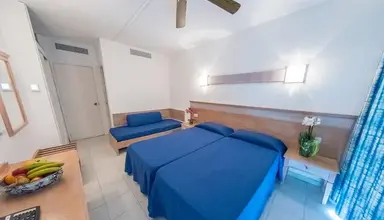 Club Cala Romani