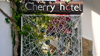 Club Cherry