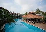 Club Dolphin