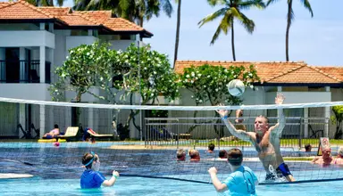 Club Dolphin