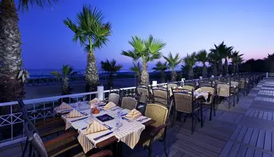 Club Grand Side