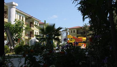 Club Lagonya Garden