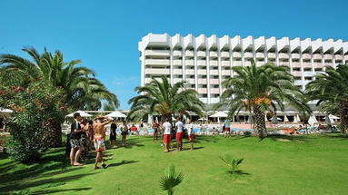 Club Maxima Bay