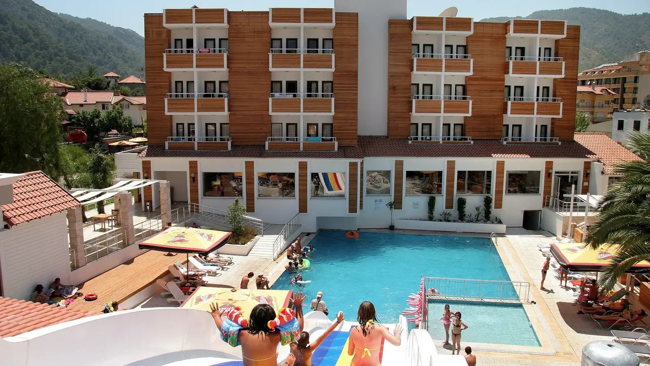 Club Munamar Beach Resort