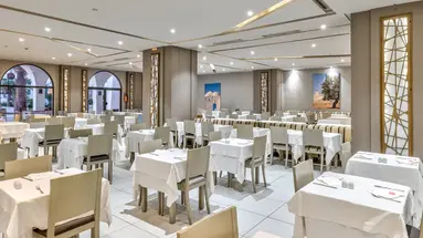 Club Palm Azur