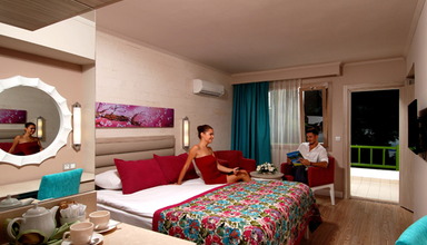 Club Phaselis