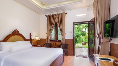 Coco Palm Beach Resort & Spa