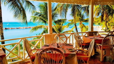 Coco Reef Resort & Spa