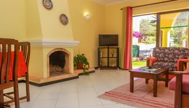 Colina Village