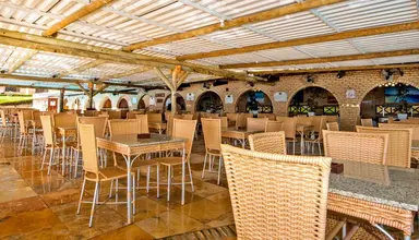 Coliseum Beach Resort