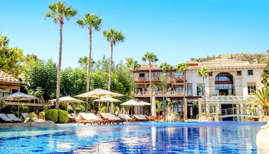 Columbia Beach Resort