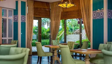Commodore Elite Suites & Spa