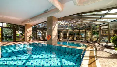 Commodore Elite Suites & Spa