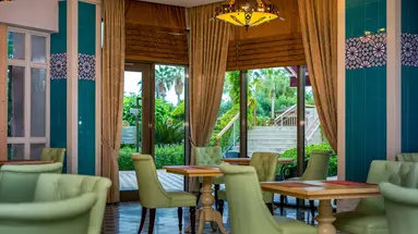 Commodore Elite Suites & Spa