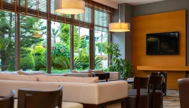 Commodore Elite Suites & Spa