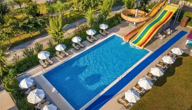 Commodore Elite Suites & Spa