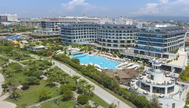 Commodore Elite Suites & Spa