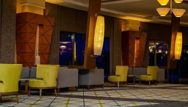 Commodore Elite Suites & Spa