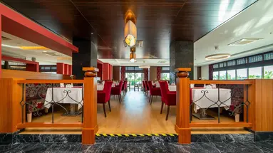 Commodore Elite Suites & Spa