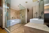 Commodore Elite Suites & Spa