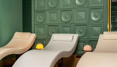 Commodore Elite Suites & Spa