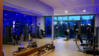 Commodore Elite Suites & Spa