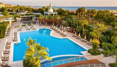 Commodore Elite Suites & Spa