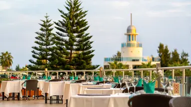 Commodore Elite Suites & Spa