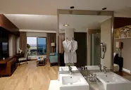 Commodore Elite Suites & Spa