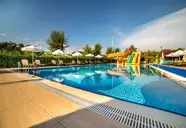 Commodore Elite Suites & Spa