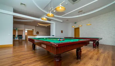 Commodore Elite Suites & Spa