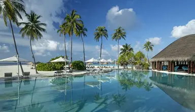 Constance Halaveli Resort