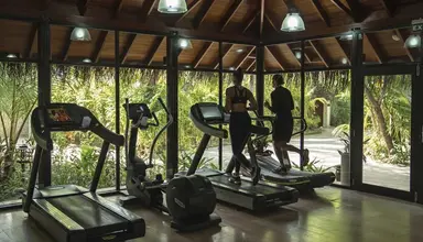 Constance Halaveli Resort