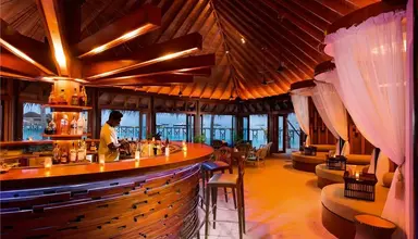 Constance Halaveli Resort