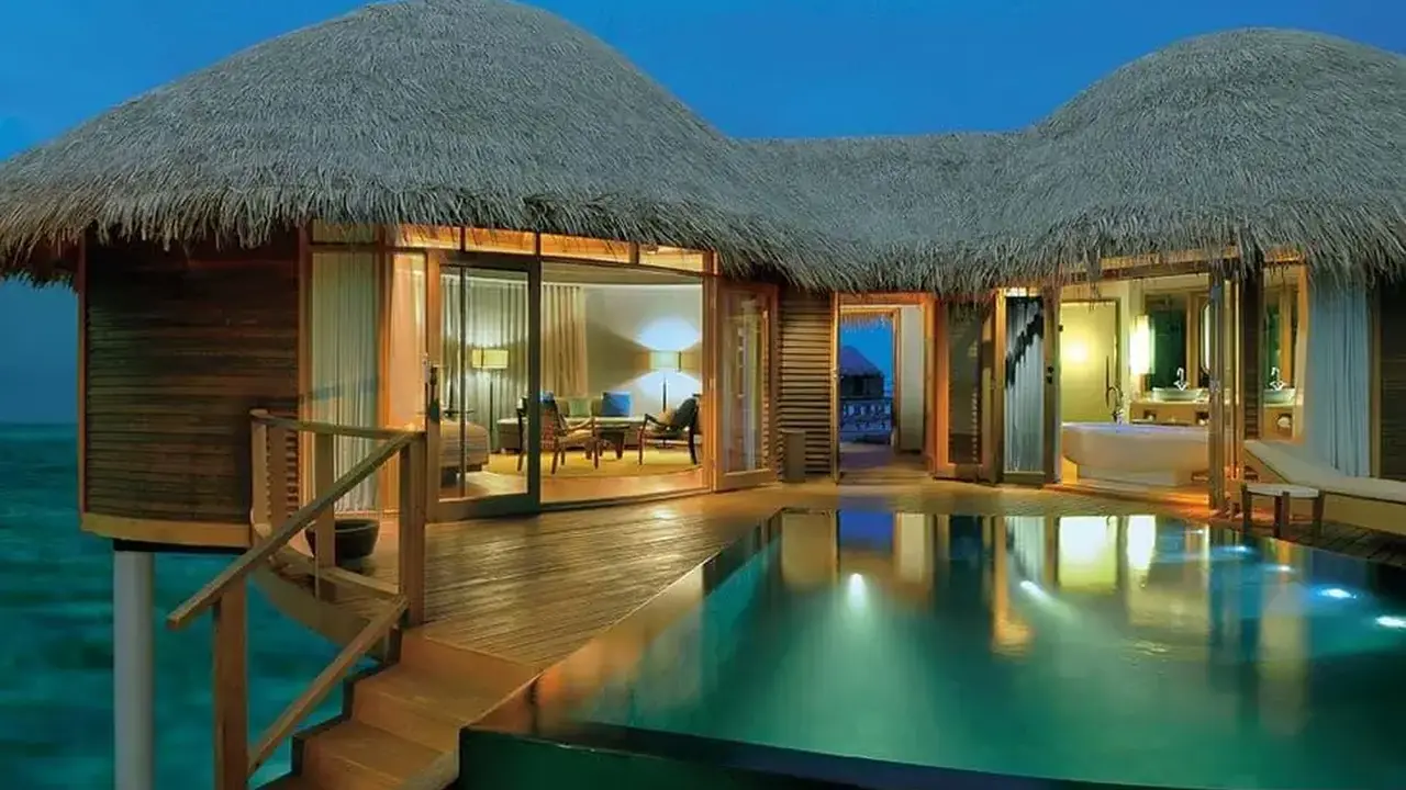 Constance Halaveli Resort