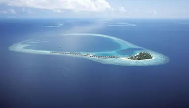 Constance Halaveli Resort