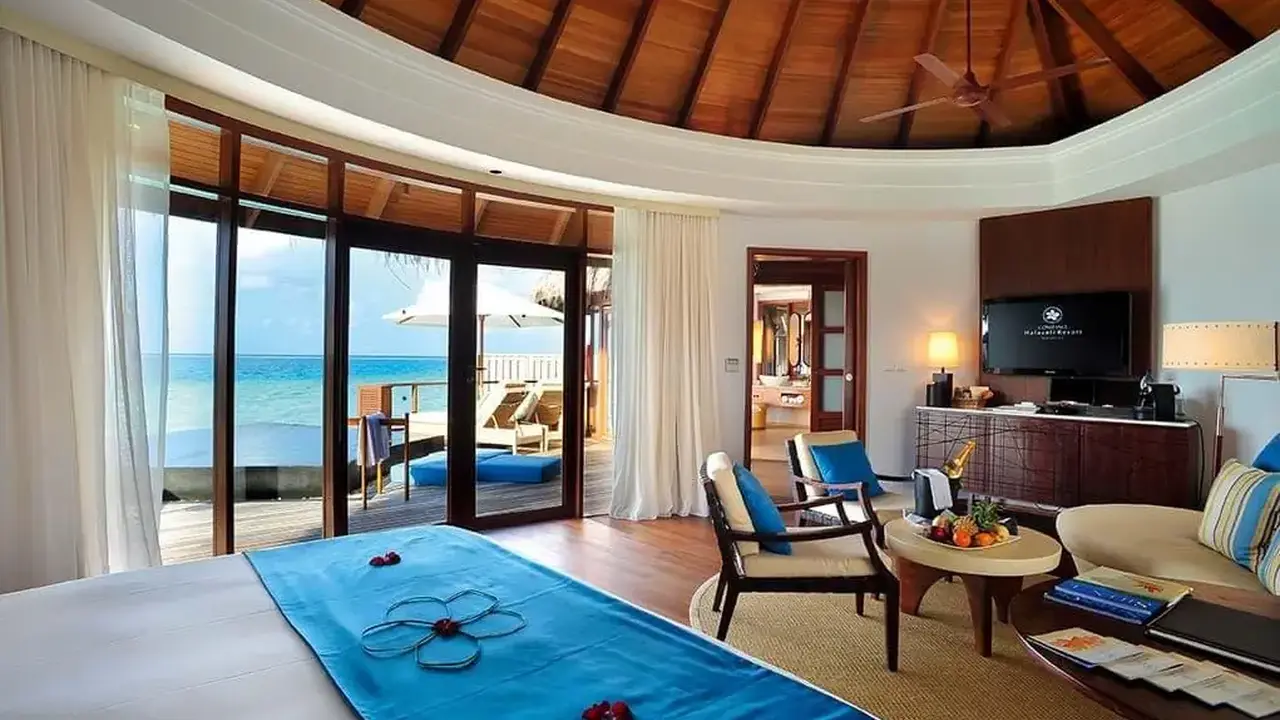 Constance Halaveli Resort