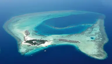 Constance Moofushi Resort
