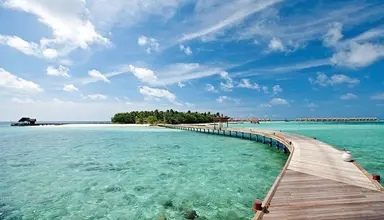 Constance Moofushi Resort