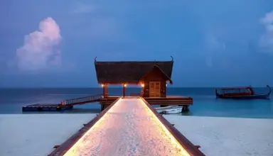 Constance Moofushi Resort