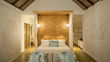 Constance Moofushi Resort