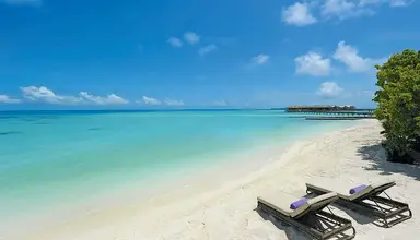 Constance Moofushi Resort