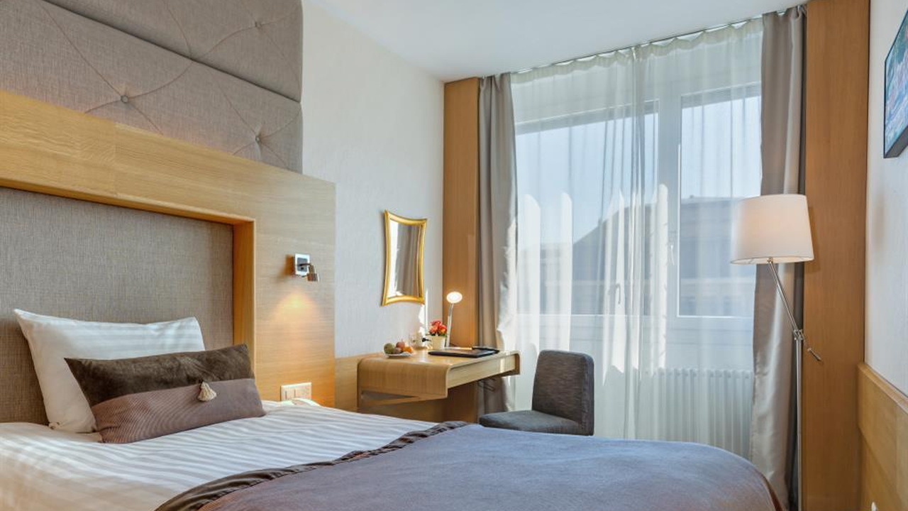 Continental Lausanne