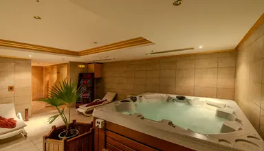 Continental Plaza Beach Resort