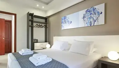 Coral Apartments