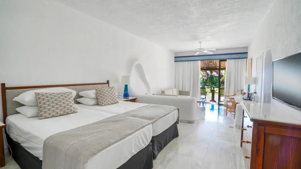 Coral Beach & Resort