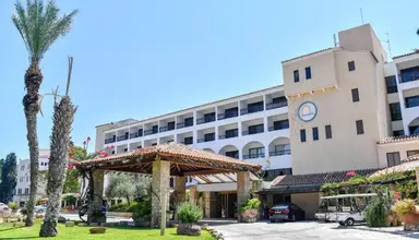 Coral Beach & Resort 